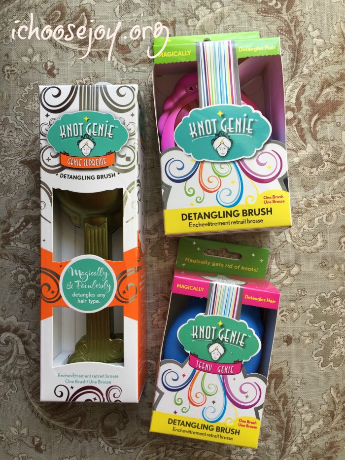 Knot Genie Detangling Brush review