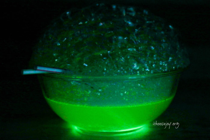 Glow in the Dark Bubbles tutorial